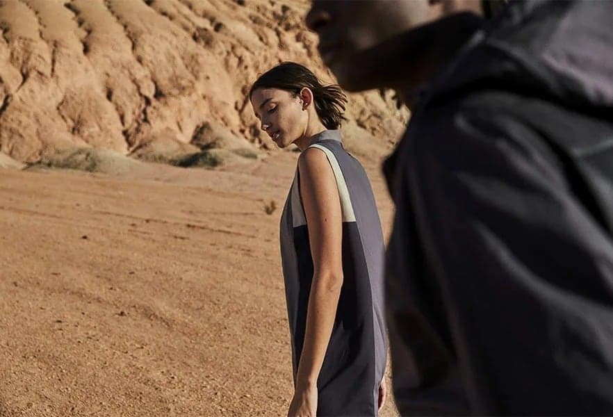 Two models in the Death Valley desert